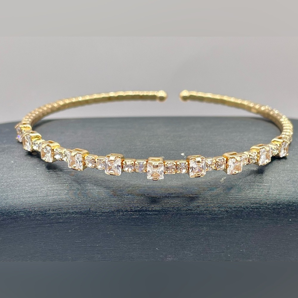 Clear Rhinestone Crystal Flexible Cuff Bangle Bracelet Gold tone